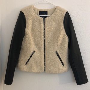 AMERICAN EAGLE OUTFITTERS fur&leather jacket